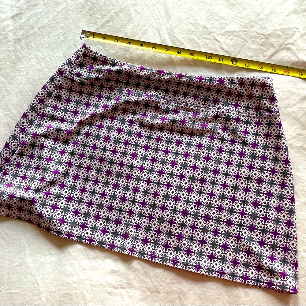 Medium Athleta skirt
